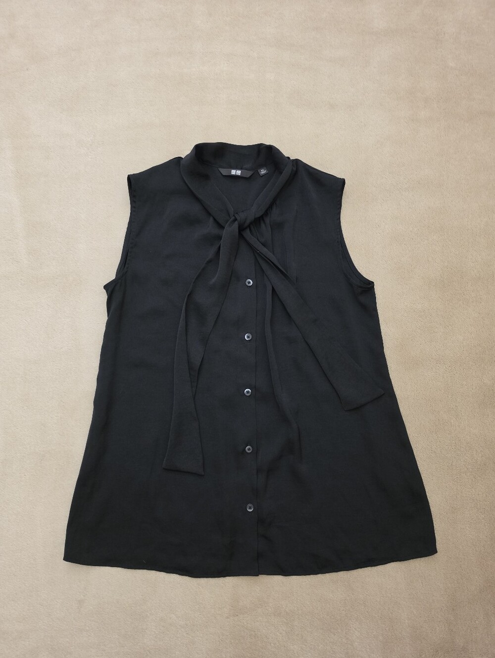 Uniqlo Women Black Bow Tie Blouse Size XS